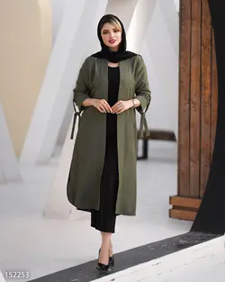 مانتو جلوباز بلند مدل تیار جنس پارچه کرسپو آستین بند دار کد 702