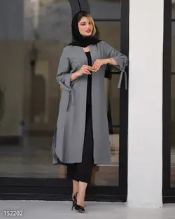 مانتو جلوباز بلند مدل تیار جنس پارچه کرسپو آستین بند دار کد 702