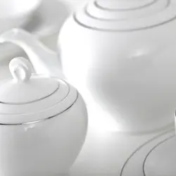 سرویس چینی زرین طرح سمن 102 پارچه (سفید لب نقره)