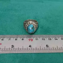 انگشتر فیروزه نیشابوری مردانه دست ساز طرح شاه عباسی تراش عبدالرزاقی کد{10485} - انگشترآنلاین