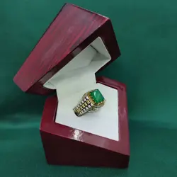 انگشتر عقیق سبز مردانه چنگ برنجی کد{10499} - انگشترآنلاین