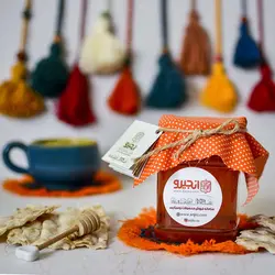 عسل نمدار نیم کیلویی