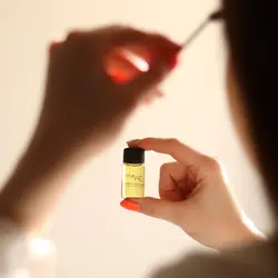 سرم تقویت‌کننده ابرو و مژه