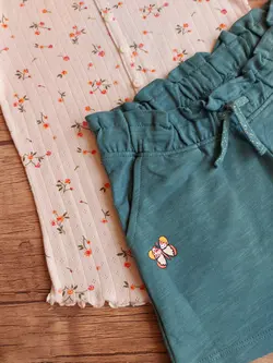 شورتک گل و پروانه - شیک و پیک