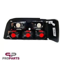 چراغ خطر عقب سمت چپ لنز دودی کروز پلاس مناسب برای پژو پارس ELX - فروشگاه لوازم یدکی خودرو