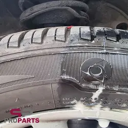 اسپری (کف) براق کننده لاستیک اس تی پی STP مناسب برای همه خودروها - فروشگاه لوازم یدکی خودرو