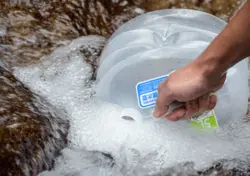 ظرف آب مسافرتی تاشو نیچرهایک Naturehike collapsible water container for travel and picnic - خرید آنلاین لوازم و تجهیزات کمپینگ و کوهنوردی