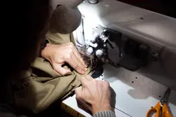 کوله پشتی ضد شن تهویه دار فورکلاز 30 لیتر Forclaz Desert Trekking Ventilated Sandproof Backpack - 30L - Desert 900 - خرید آنلاین لوازم و تجهیزات کمپینگ و کوهنوردی