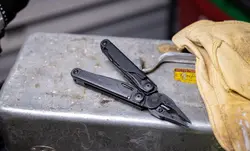ابزار چند کاره لدرمن سرج Leatherman Surge - Black - ثانی کمپینگ