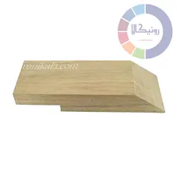 دماغه چوبی روی میز