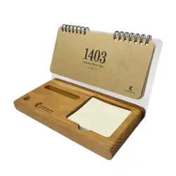 تقویم رومیزی چوبی 1403 مدل یادداشتدار کلاسیک کد 1479