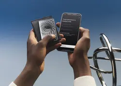 کیف پول سخت افزاری لجر نانو استکس (ledger stax)