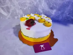 کیک توت فرنگی