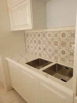 سوپراستون-عرض 100-PS50-سفید رگه طوسی - کورین و کوارتز، گروه سنگ مصنوعی