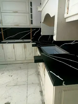 کورین استون-7میل-ST102-مشکی رگه بلند سفید - کورین و کوارتز، گروه سنگ مصنوعی