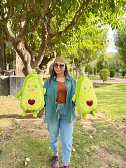 عروسک آووکادو پشمالو شکم قلبی