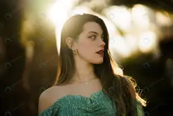 کاراکتر پسر شاد در حال بازی - مرجع دانلود فایلهای دیجیتالی