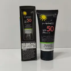 ضد آفتاب بی رنگ مک  SPF 50 PA+++  مرطوب کننده برای انواع پوست Net Wt 60m