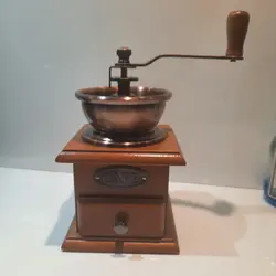 آسیاب قهوه چوبی