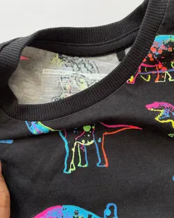 تیشرت شبرنگ دایناسوری