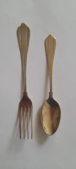 قاشق و چنگال قدیمی