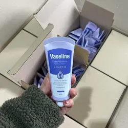 کرم مرطوب کننده عمیق وازلین کره ای برای پا  VASELINE- Deep Moisture Foot Cream