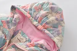 کاپشن دخترانه طرح آبرنگی با رویه دولایه ضدآب و داخل کرک