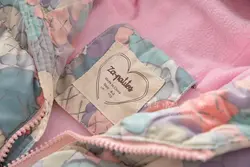 کاپشن دخترانه طرح آبرنگی با رویه دولایه ضدآب و داخل کرک