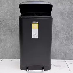 سطل 30 لیتری پدال برند ارجینال رنگ مشکی مات جنس استیل - فروشگاه سام