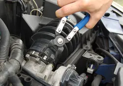 انبر مخصوص ۳۶۰ درجه جنت داخل موتور اروپایی و فرانسوی