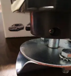 قفل زاپاس پژو 207 هاچبک سقف قرمز یا MC