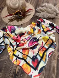 مینی اسکارف سفید با برگ های رنگین کمانی کد MA288