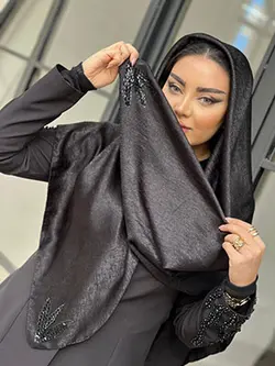 روسری مجلسی قواره ۱۲۰ مشکی پولک و نگین دوزی مشکی کد SH-002-18