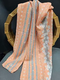 شال نخی پلیسه هلویی و طوسی با شکوفه های سفید کد NA47