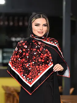 روسری ابریشم توییل سایز ۱۲۰ سبز زمردی با شکوفه های ریز کد SC35