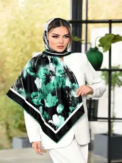 روسری ابریشم توییل سایز ۱۲۰ مشکی طرح گل لاله آبرنگی  سبز کله غازی کد SC30