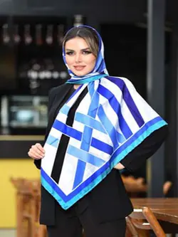 روسری ابریشم توییل سایز ۱۲۰سفید با نوار پهن سبز با حاشیه سبز و کرم کد SC56