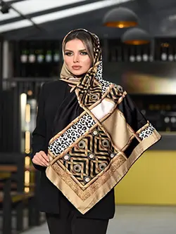 روسری ابریشم توییل سایز ۱۲۰ مشکی و کرم طلایی چهارخانه ساده، پلنگی و لوزی کد SC64
