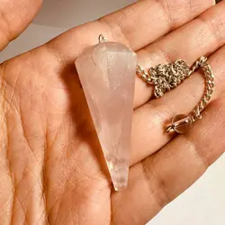 پاندول(شاقول) رز کوارتز درشت سنگی طبیعی ۲۴۰۴۳۵