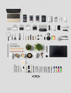 موکاپ کاغذ و برگه به همراه لوازم الکترونیک روی میز سفید