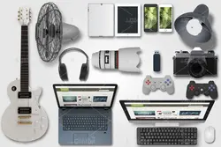 موکاپ لوازم الکترونیک دوربین و لبتاب همراه گیتار و ساعت