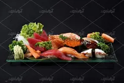 عکس با کیفیت خاویار همراه گوشت و سبزیجات