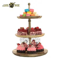 ظرف شیرینی خوری چوبی پایه دار سه طبقه لوکس باکس کد LB473