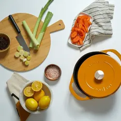 قابلمه چدنی پوت آرت سایز 26 زرد