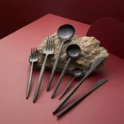 سرویس قاشق و چنگال 84 پارچه ۱۲ نفره ژومبو 9000 مشکی مات همراه با جعبه