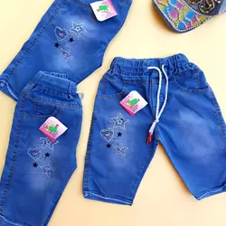 شلوارک لی دخترانه طرح ستاره گلدوزی شده با کمر کشی دارای چهار جیب پشت و پهلو