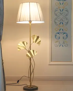 آباژور ایستاده دستساز گالری عزیزی طرح برگ