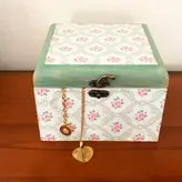 جعبه جواهرات دستساز گالری عزیزی طرح گل مدل 15908