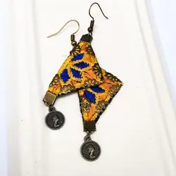 گوشواره زنانه گالری عزیزی طرح سوزن دوزی مدل gz15057