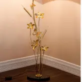 آباژور دستساز ایستاده گالری عزیزی مدل گل و پروانه